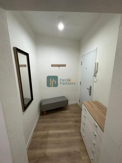 Prenájom krásny 2 izbový byt, kompletne zariadený, centrum mesta