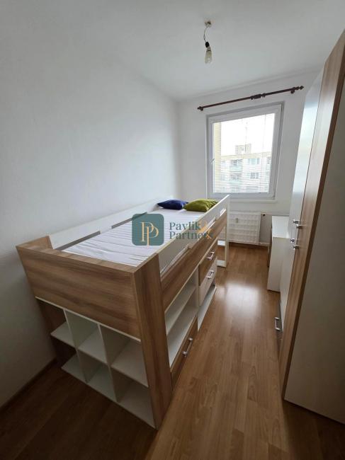 Prenájom 2izbový byt Vráble, sídlisko Žitava