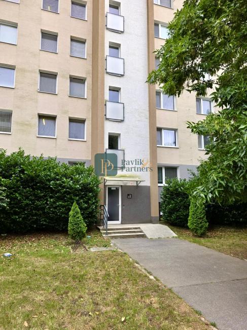 Prenájom 2izbový byt Vráble, sídlisko Žitava