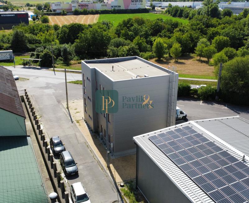 Prenájom administratívna budova Lužianky 120m2