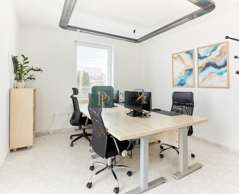 Prenájom reprezentatívne kancelárske priestory, Zobor, 6x parkovacie miesto