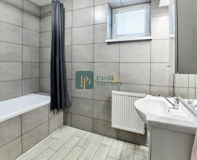 Predaj 3 izbový byt, novostavba, garážové státie