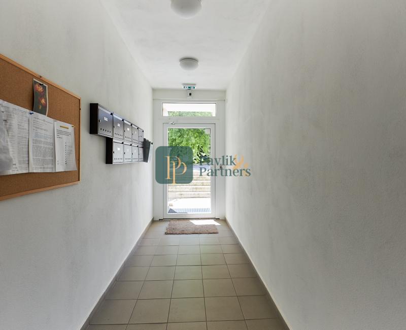Predaj 3 izbový byt, novostavba, garážové státie
