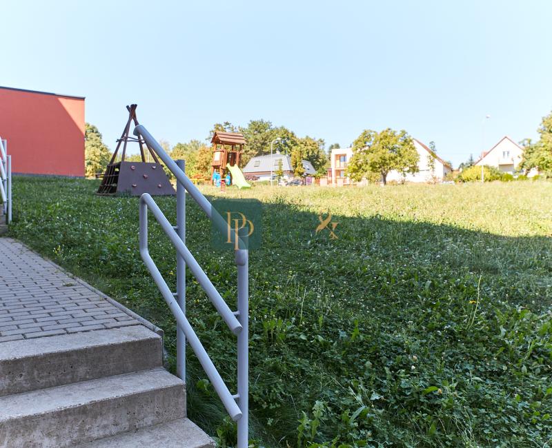 Predaj 3 izbový byt, novostavba, garážové státie