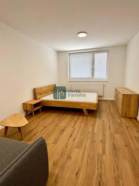 Predaj 2 izbový byt Kremnica, tehla, úplne nová rekonštrukcia, NOVÁ CENA!