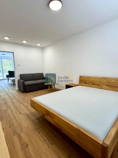 Predaj 2 izbový byt Kremnica, tehla, úplne nová rekonštrukcia, NOVÁ CENA!