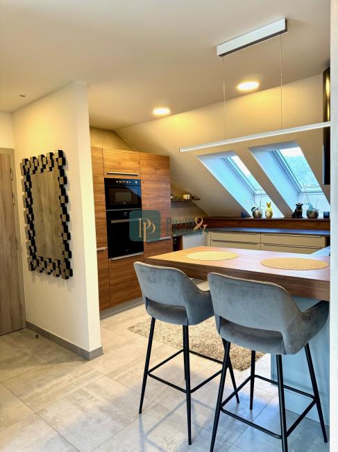 Prenájom krásny 3 izbový byt, terasa, Staré mesto - REZERVOVANÝ