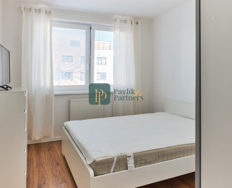 Predaj 2 izbový byt, novostavba Zelené dvory, zariadený