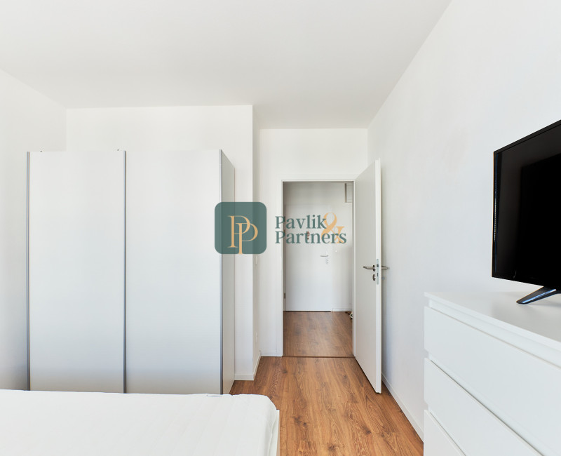 Predaj 2 izbový byt, novostavba Zelené dvory, zariadený