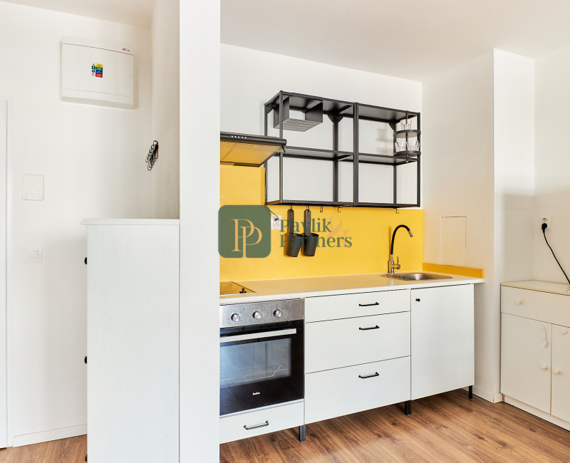 Predaj 2 izbový byt, novostavba Zelené dvory, zariadený