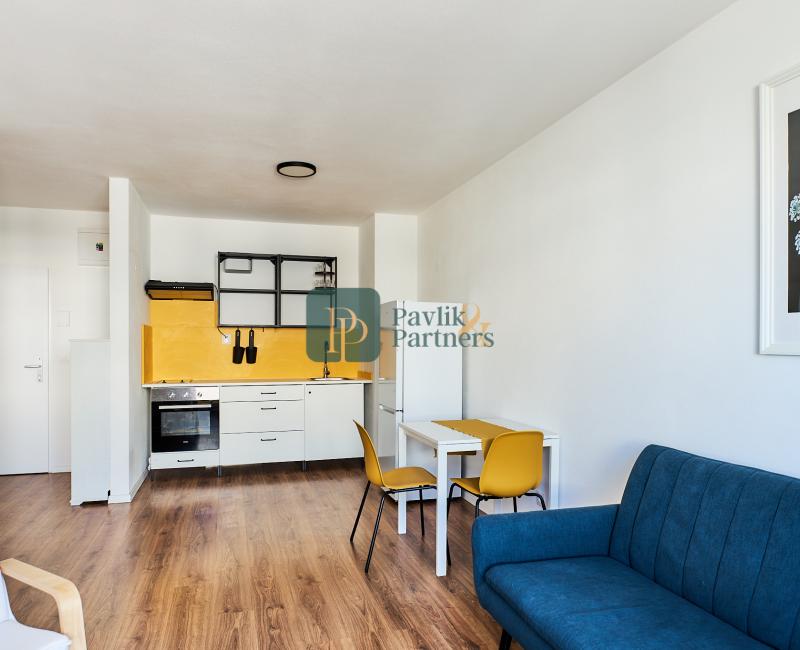 Predaj 2 izbový byt, novostavba Zelené dvory, zariadený