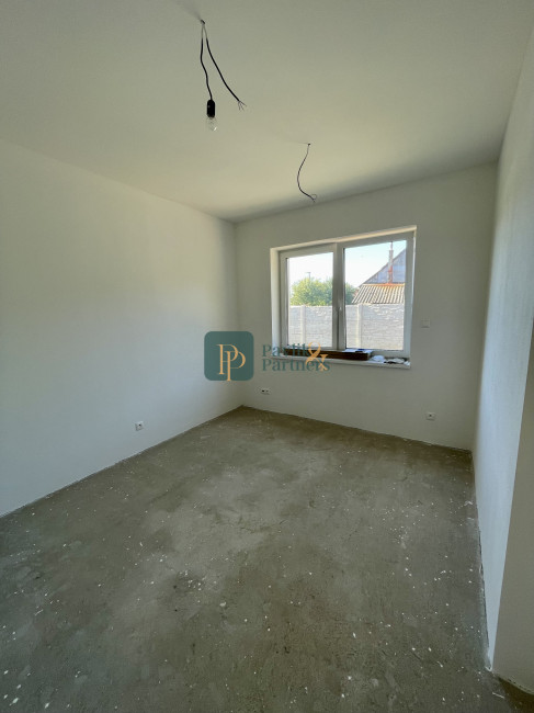 Predaj 4.izbový rodinný dom,novostavba, Mojmírovce 14km od NR