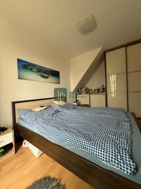 Prenájom 2 izbový byt, veľký balkón, zariadený