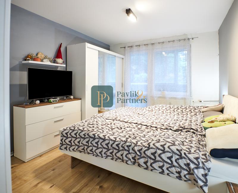 Predaj zrekonštruovaný veľký 3 izbový byt, balkón, 85m2