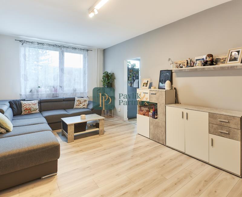 Predaj veľký 3 izbový byt, kompletná rek., balkón, 85m2