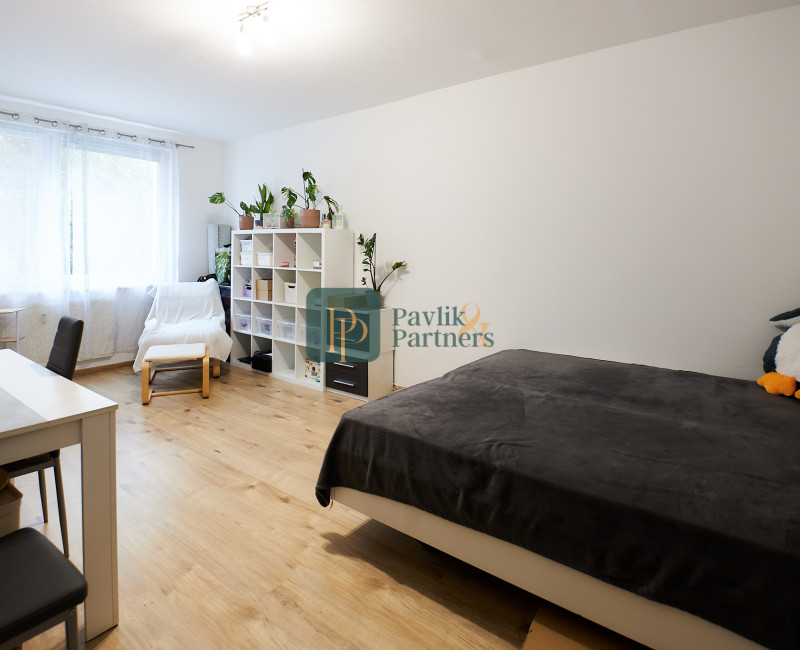 Predaj zrekonštruovaný veľký 3 izbový byt, balkón, 85m2