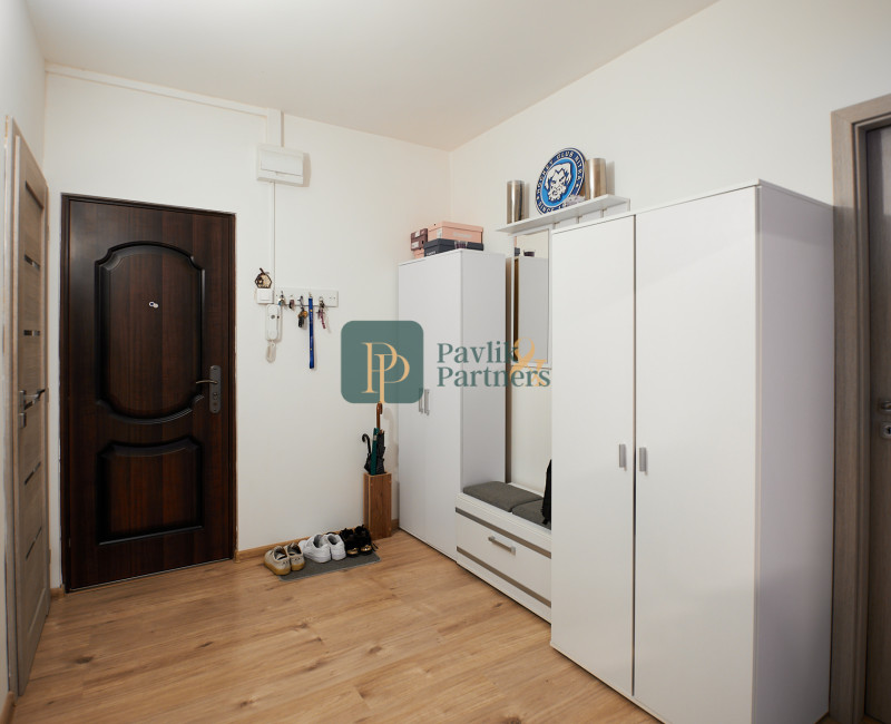 Predaj zrekonštruovaný veľký 3 izbový byt, balkón, 85m2