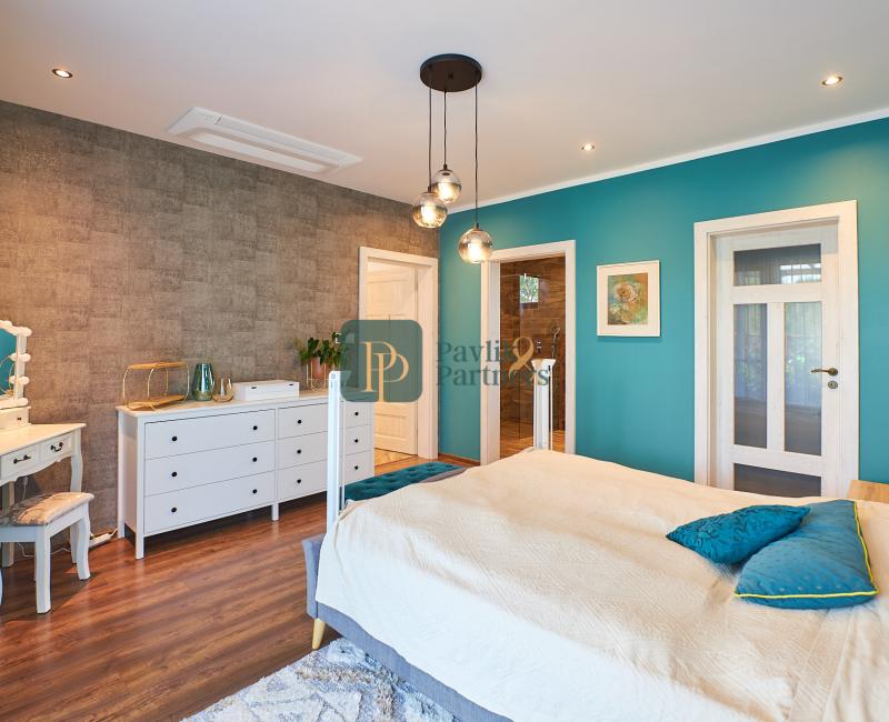 Predaj 5 izbový RD pri lese, pozemok 10á, EXKLUZÍVNE!