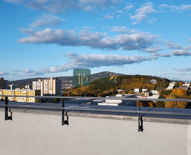 Predaj 3 izbový byt, terasa, krásne výhľady, garáž, novostavba - REZERVOVANÝ