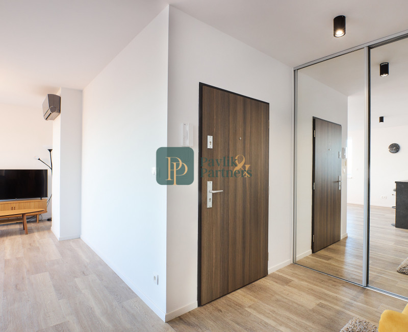 Predaj 3 izbový byt, terasa, krásne výhľady, garáž, novostavba - REZERVOVANÝ