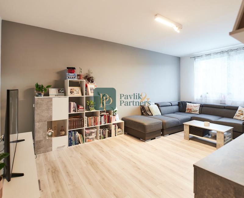 Predaj veľký 3 izbový byt, kompletná rek., balkón, 85m2