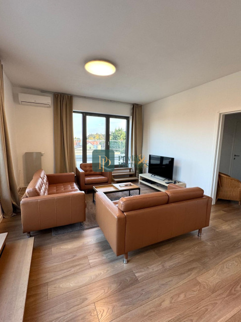 Prenájom 4izbový byt, terasa, dve parkovacie miesta, zariadený