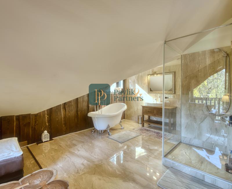 Predaj 5 izbový Chalet Donovaly, pozemok 9á, 50m2 terasa