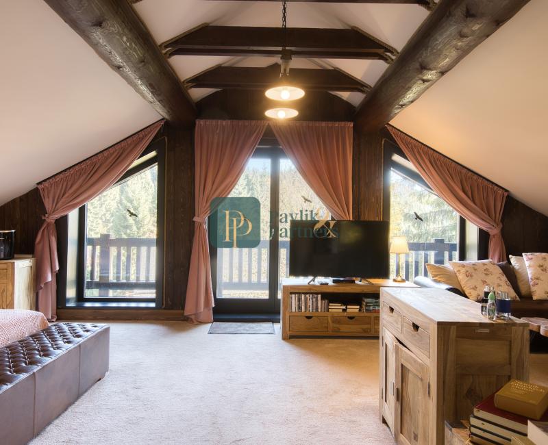 Predaj 5 izbový Chalet Donovaly, pozemok 9á, 50m2 terasa