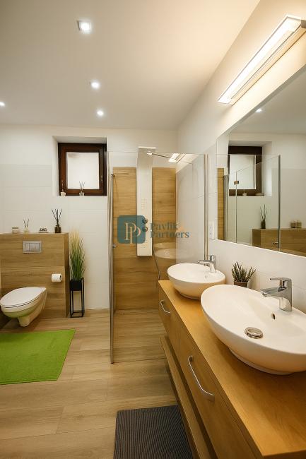 Predaj krásny zariadený 4 izbový rodinný dom, bazén, 760m2 pozemok