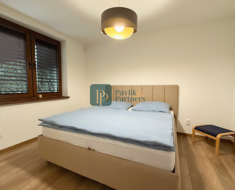 Predaj krásny zariadený 4 izbový rodinný dom, bazén, 760m2 pozemok