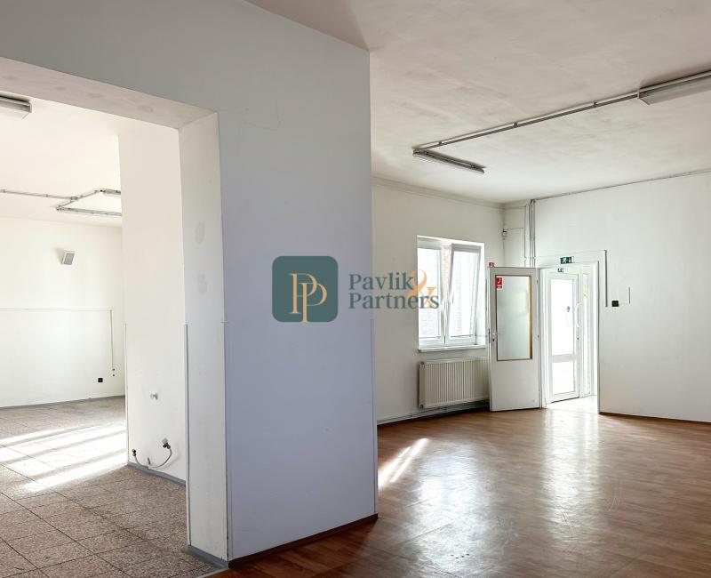 Prenájom obchodné/kancelárske priestory, Staré Mesto, parkovanie