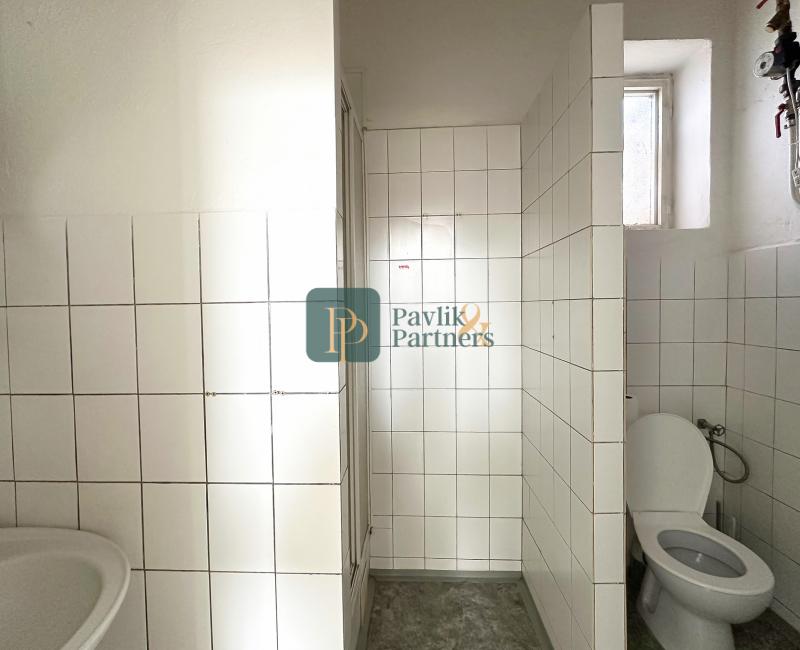 Prenájom obchodné/kancelárske priestory, Staré Mesto, parkovanie