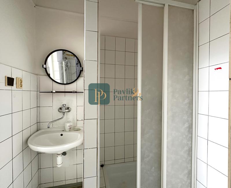 Prenájom obchodné/kancelárske priestory, Staré Mesto, parkovanie