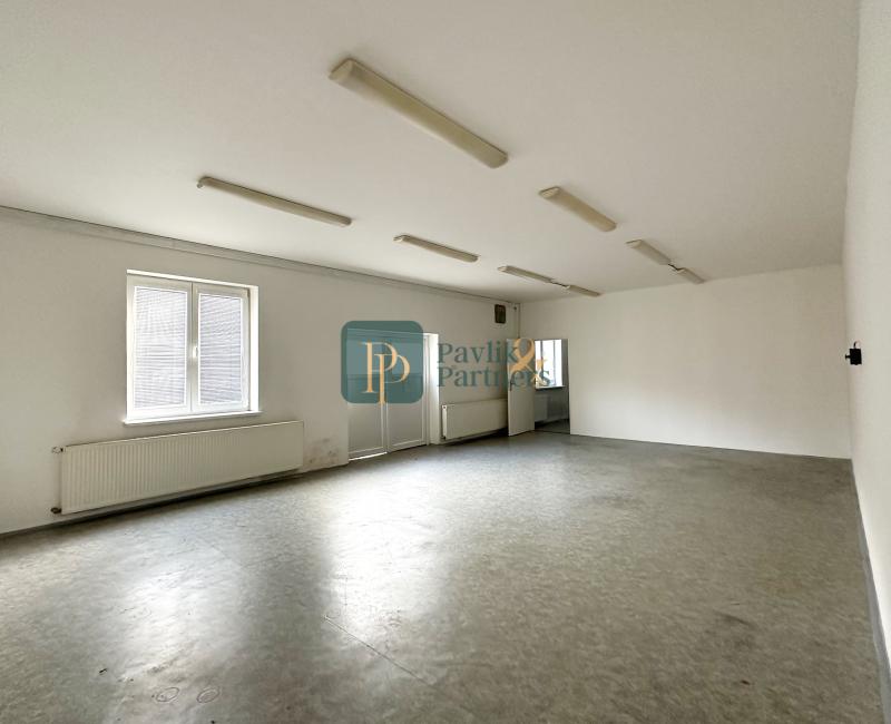 Prenájom obchodné/kancelárske priestory, Staré Mesto, parkovanie