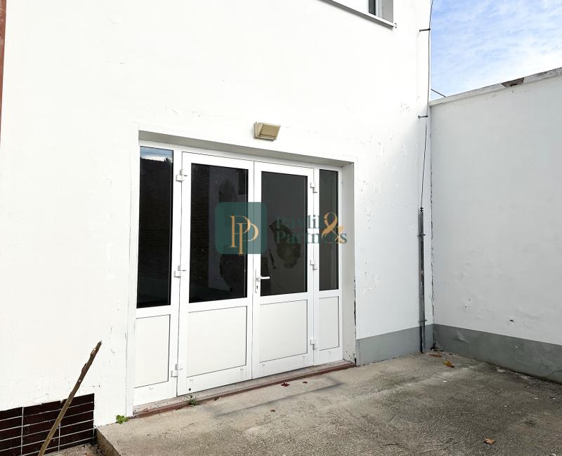 Prenájom obchodné/kancelárske priestory, Staré Mesto, parkovanie