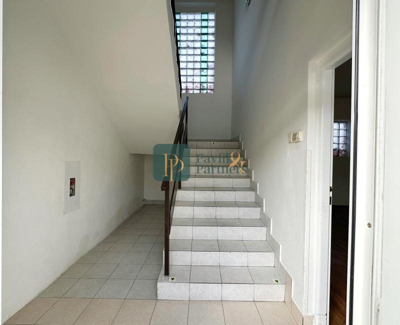 Prenájom obchodné/kancelárske priestory, Staré Mesto, parkovanie