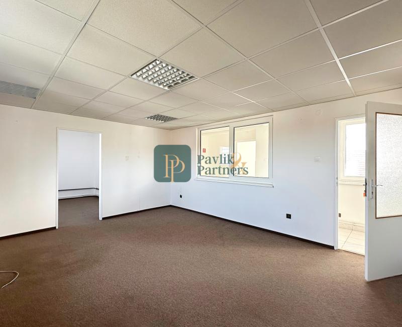 Prenájom obchodné/kancelárske priestory, Staré Mesto, parkovanie