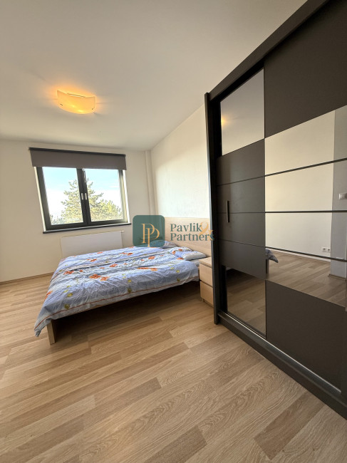 Prenájom 2 izbový byt, Zobor, veľká terasa, garáž, krásne výhľady