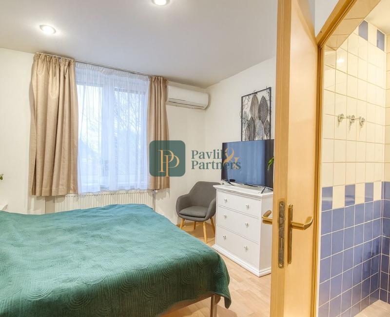 Predaj veľkometrážny 3 izbový byt, 2x kúpeľňa, 2x balkón, tehla