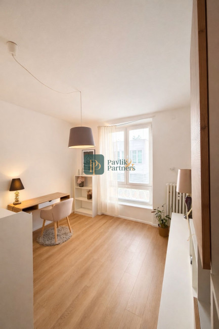 Prenájom krásny 2 izbový byt, Staré Mesto