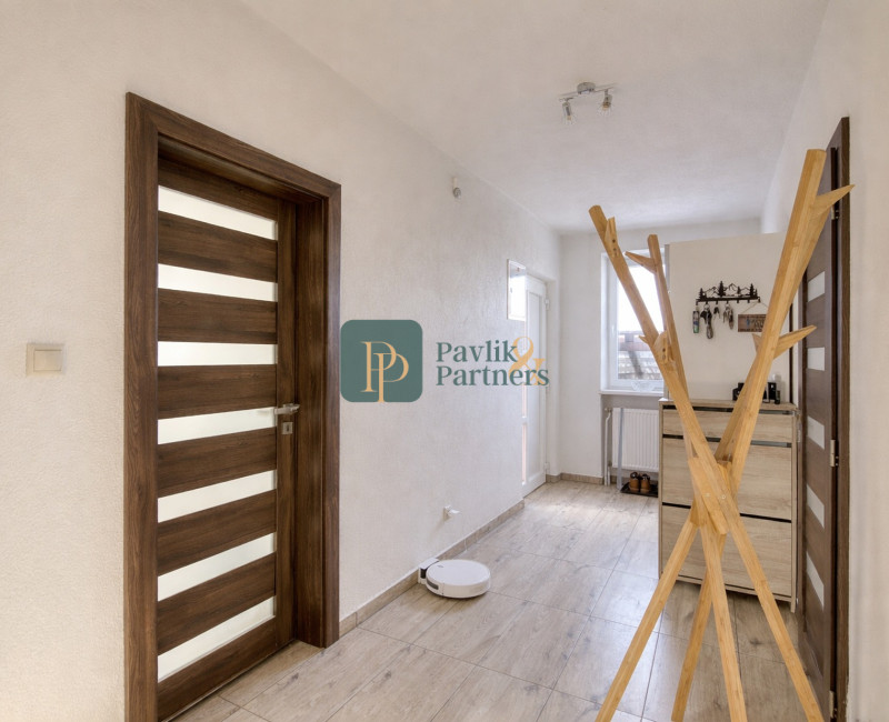 Predaj 4 izbový rodinný dom, zariadený, krásny 13á pozemok