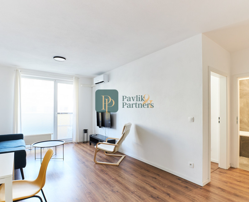 Prenájom 2 izbový byt, novostavba Zelené dvory, zariadený