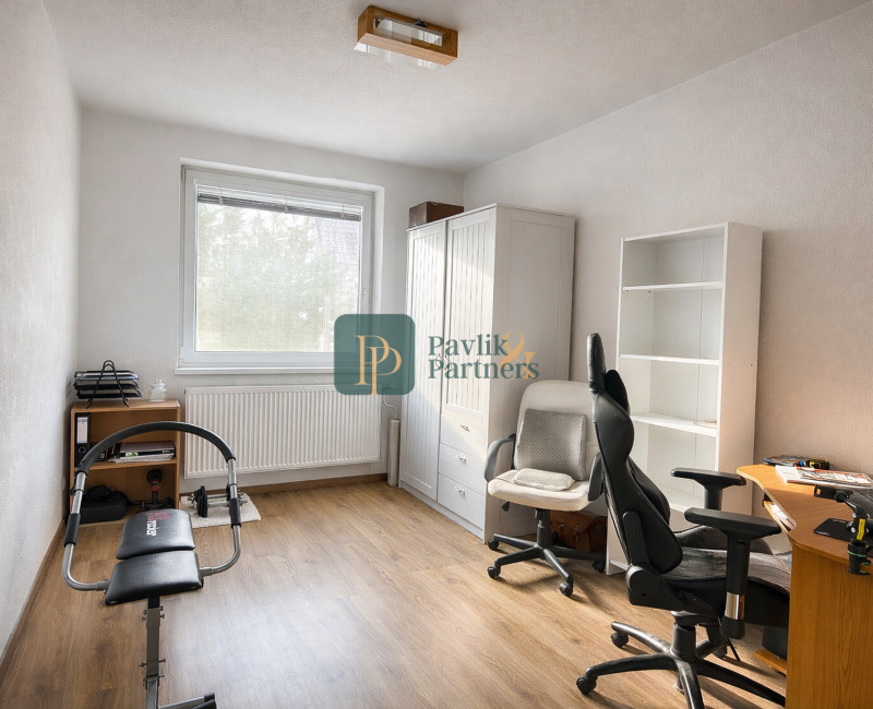 Predaj 4 izbový rodinný dom, zariadený, krásny 13á pozemok