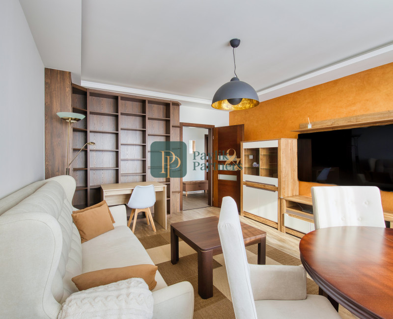 Predaj veľký 3 izbový byt, Zobor, tehla, loggia, krásne výhľady