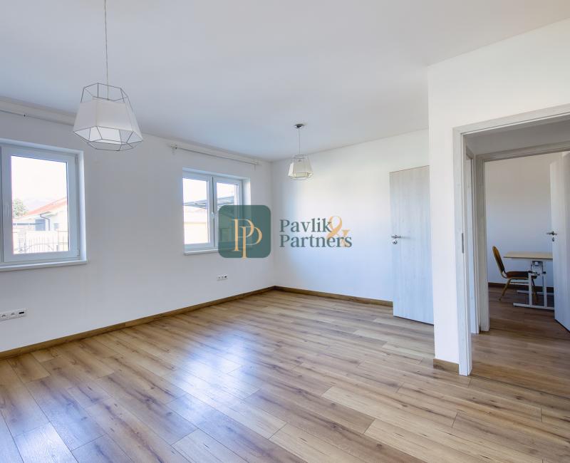 Predaj 5 izbový rodinný dom Chrenová - Nitra