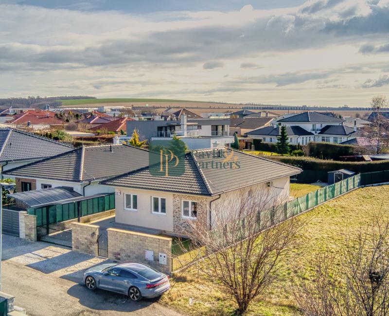 Predaj 5 izbový rodinný dom Chrenová - Nitra