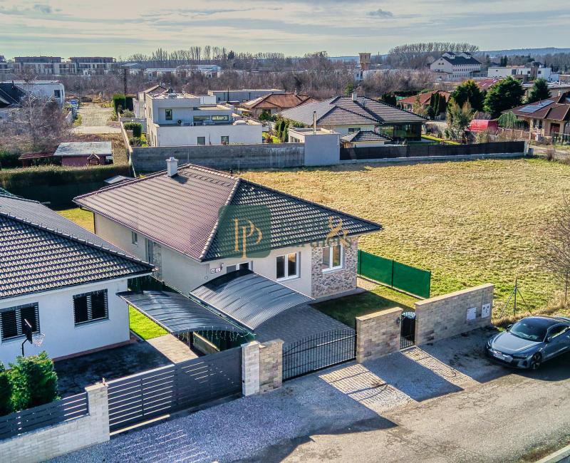 Predaj 5 izbový rodinný dom Chrenová - Nitra