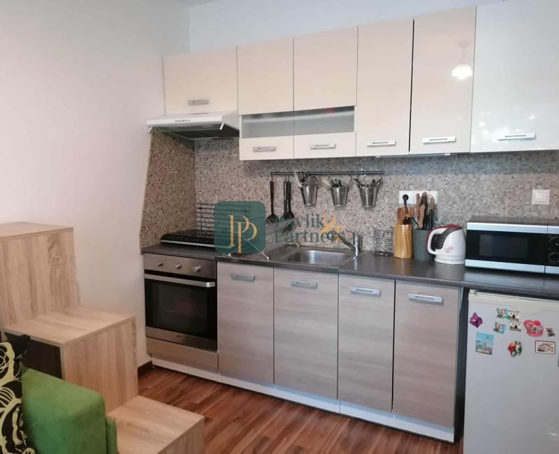 Prenájom zariadená garsónka, Chrenová