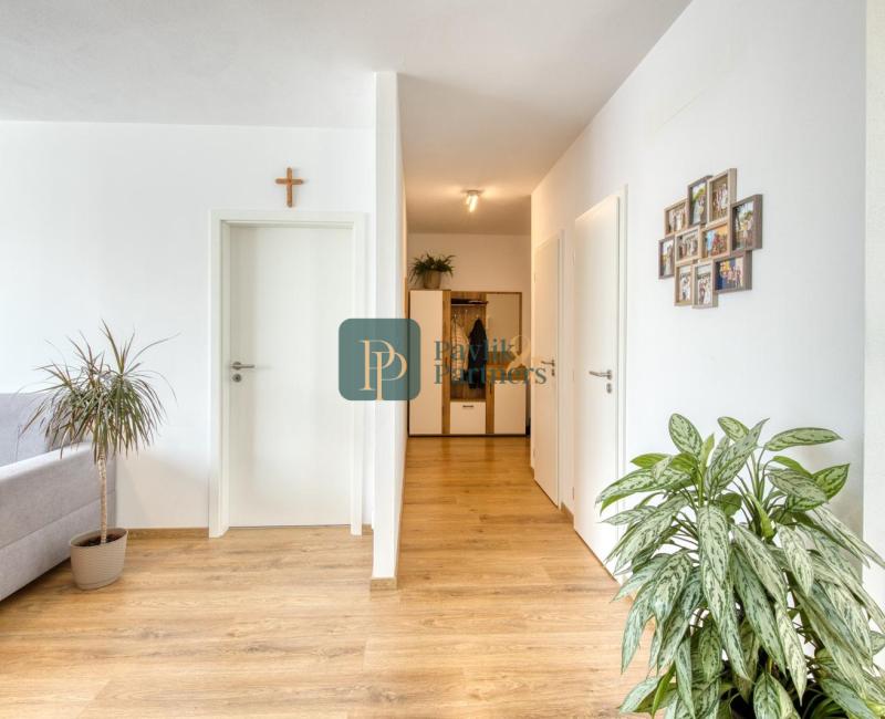 Prenájom zariadený 2 izbový byt, novostavba, park. miesto