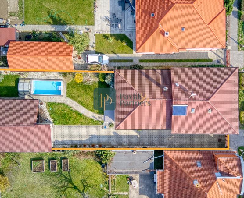 Predaj 4 izbový RD Senec, úplné centrum, bazén, EXKLUZÍVNE!